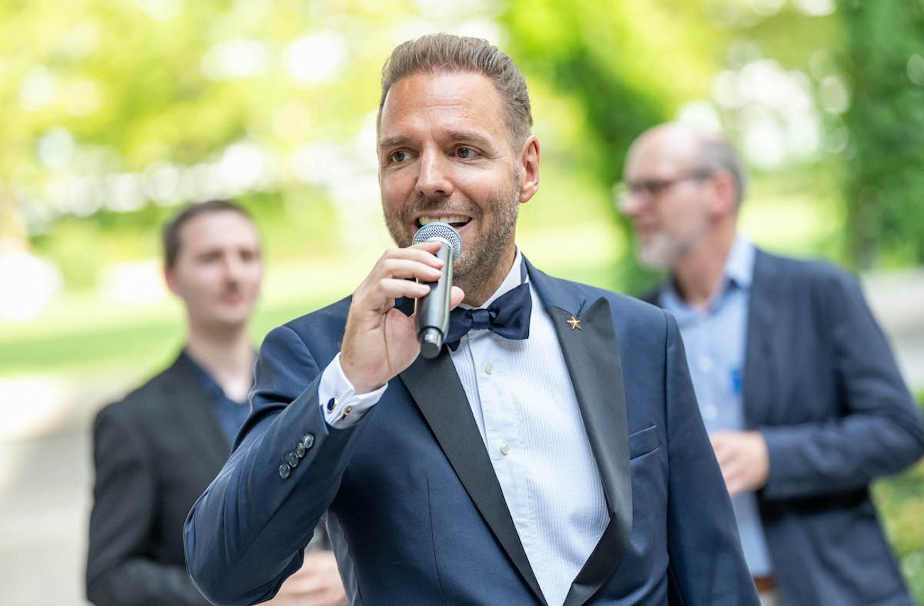 Titelbild Ronny Leber Allianz Kundenbegeisterung
