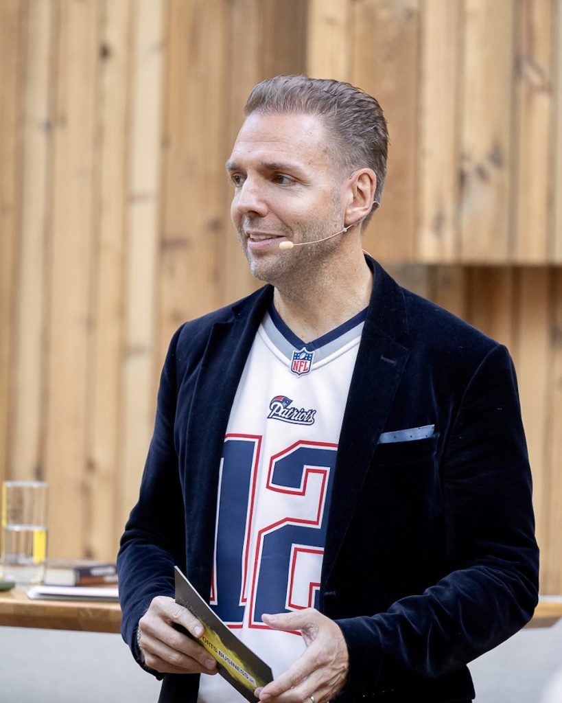 Sportsbusiness New England Patriots 1